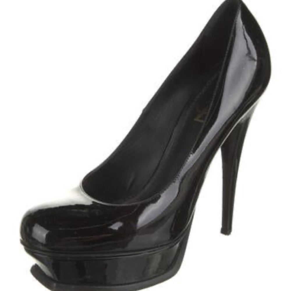 Yves saint Laurent Patent Leather Pumps